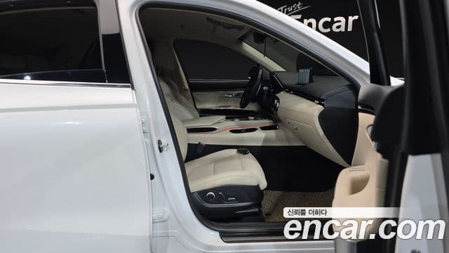 Genesis GV70, 2021 10