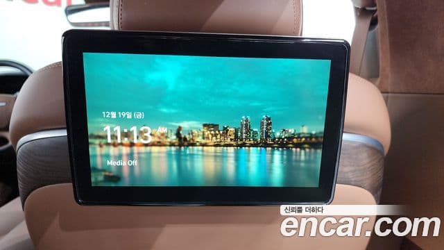 Genesis G90 лимузин Prestige, 2019 19