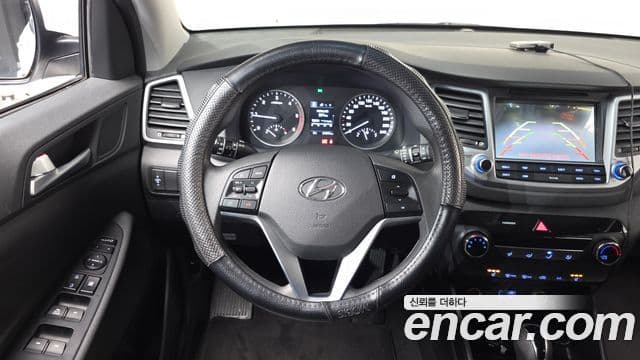 Hyundai All New Tucson Style, 2016 13