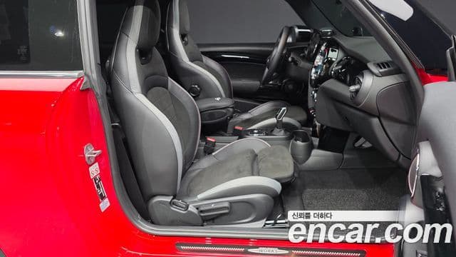 Mini Cooper S 3세대, 2023 10