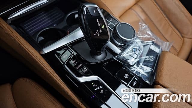 BMW 5시리즈 (G30) 520i M Sport, 2022 9