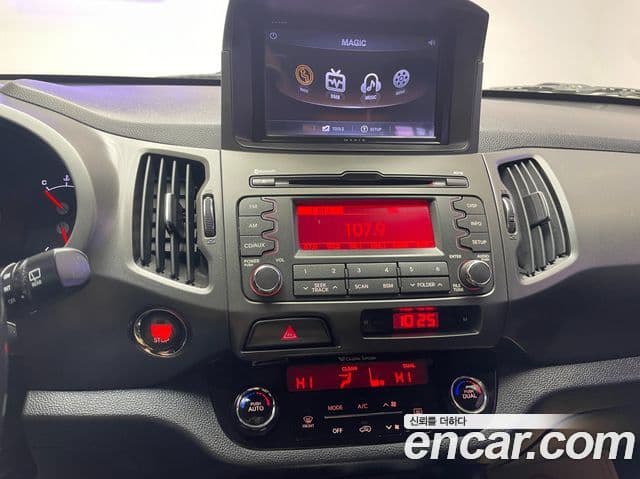 Kia Sportage R люксовая версия, 2013 10