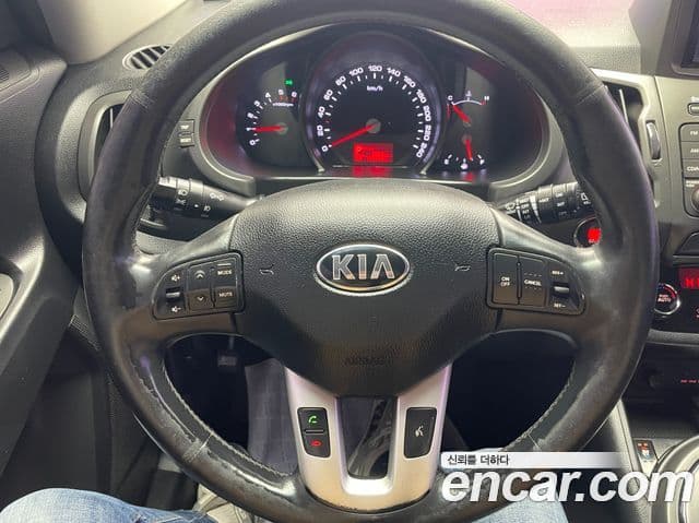 Kia Sportage R люксовая версия, 2013 11