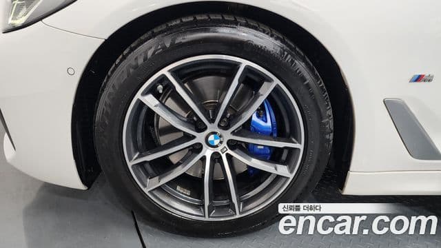 BMW 5시리즈 (G30) 520i M Sport, 2022 все фото