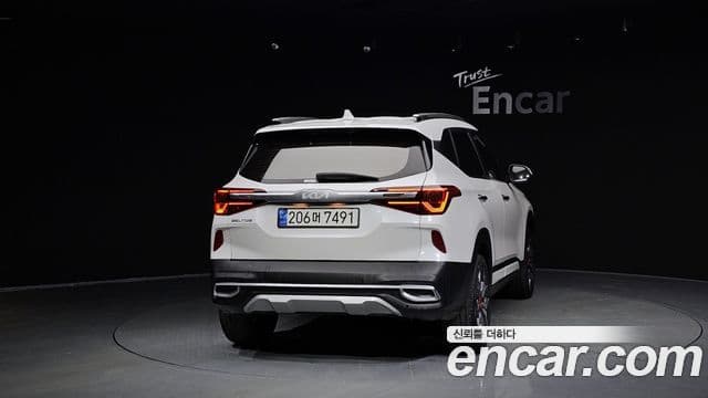 Kia Seltos Signature, 2022 4