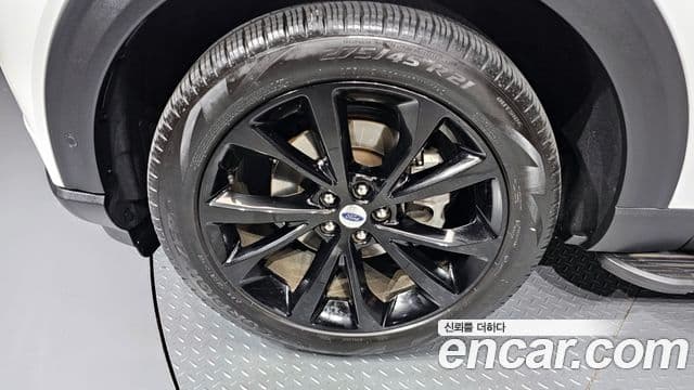 Ford Explorer 6세대 3.0 Platinum 4WD, 2021 все фото