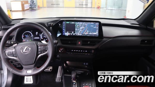 Lexus UX300h 2.0 F-Sport 2WD, 2025 11