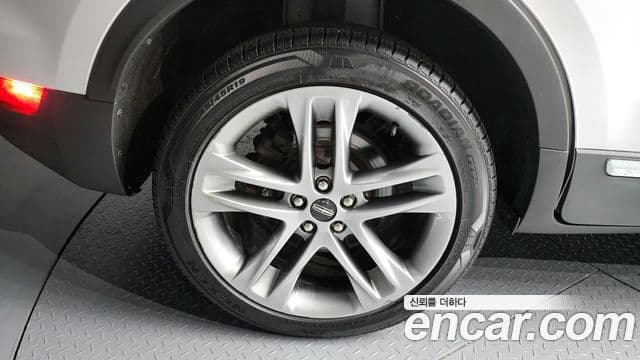 Lincoln MKC, 2019 все фото