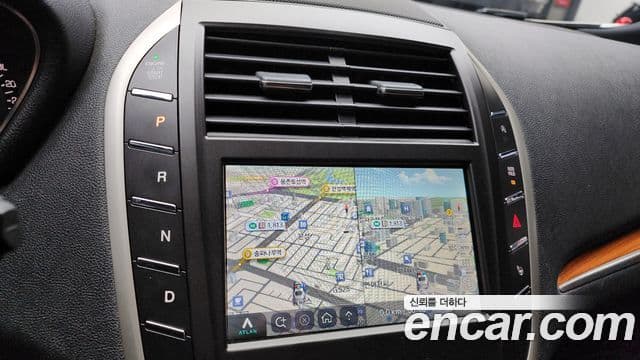 Lincoln MKC, 2019 14