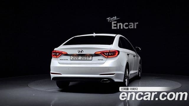 Hyundai LF Sonata 2.0 Smart, 2015 4