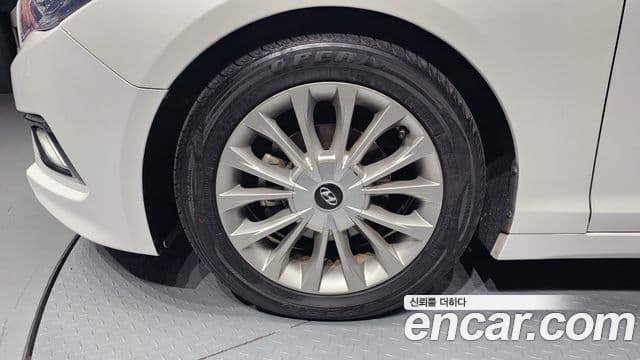 Hyundai LF Sonata 2.0 Smart, 2015 все фото