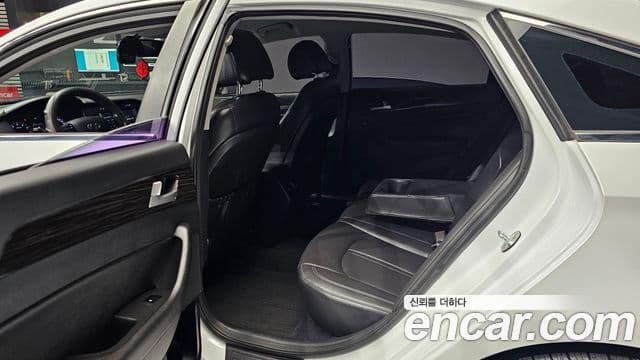 Hyundai LF Sonata 2.0 Smart, 2015 13