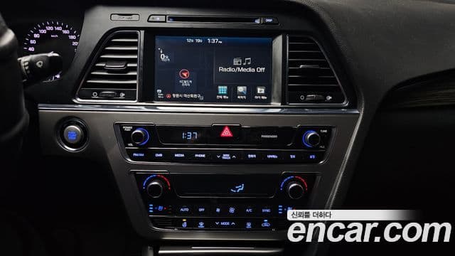 Hyundai LF Sonata 2.0 Smart, 2015 15