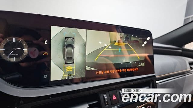 Lexus ES300h 7세대 Executive, 2026 15