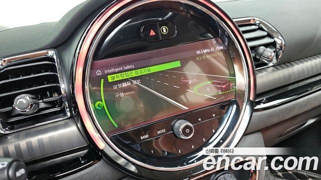 Mini Cooper 클럽맨 2세대, 2021 17