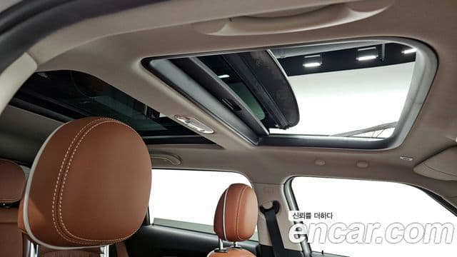 Mini Cooper 클럽맨 2세대, 2021 19