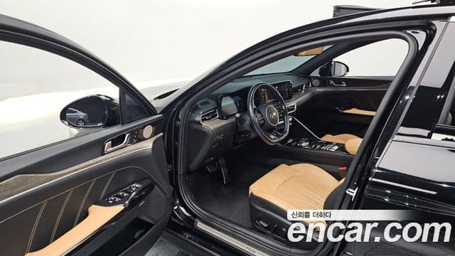 Kia K5 3세대 Signature, 2020 11