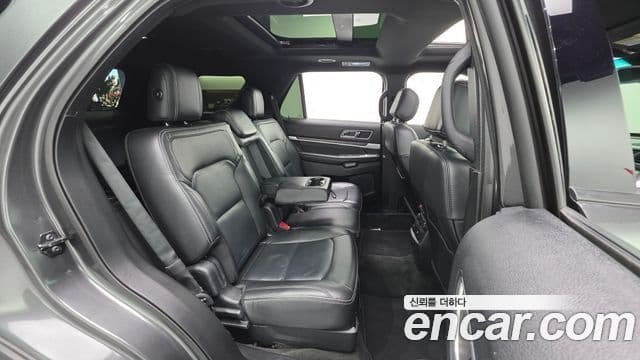 Ford Explorer 5세대, 2017 14