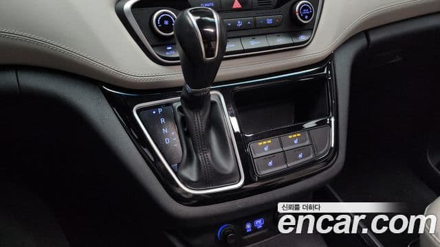 Hyundai The / новый New Grand Starex лимузин, 2020 9