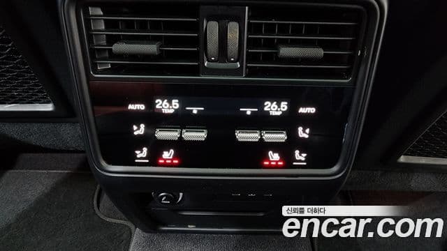 Porsche Cayenne (PO536) 3.0 купе, 2024 19