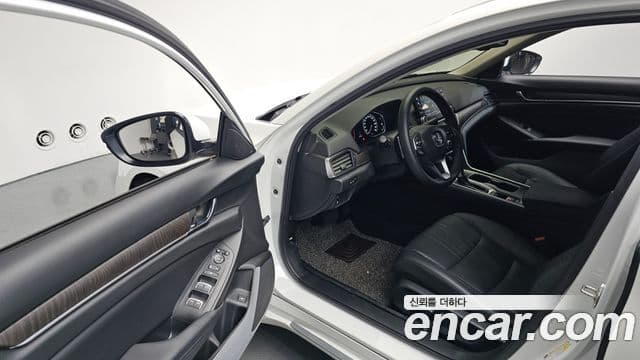 Honda Accord 10세대 1.5 турбо, 2018 11
