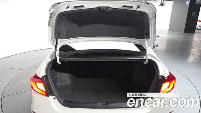 Honda Accord 10세대 1.5 турбо, 2018 20