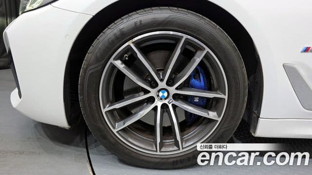 BMW 5시리즈 (G30) 520i M Sport, 2023 все фото