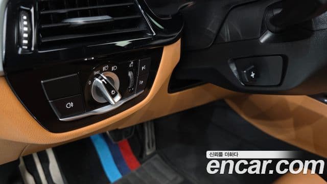 BMW 5시리즈 (G30) 520i M Sport, 2023 11