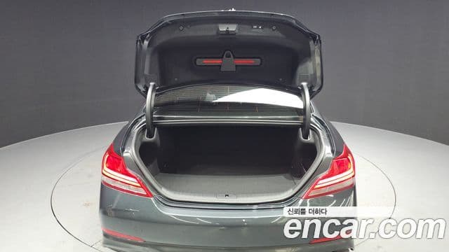 Genesis G70 Elite, 2020 20