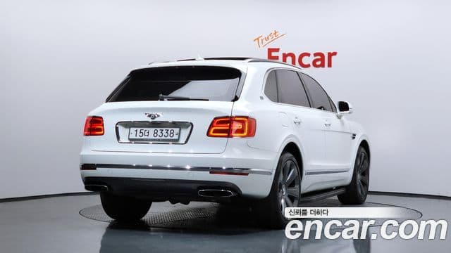 Bentley Bentayga, 2018 2