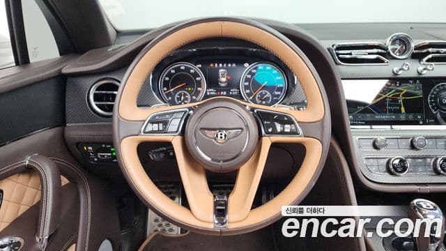 Bentley Bentayga, 2018 13