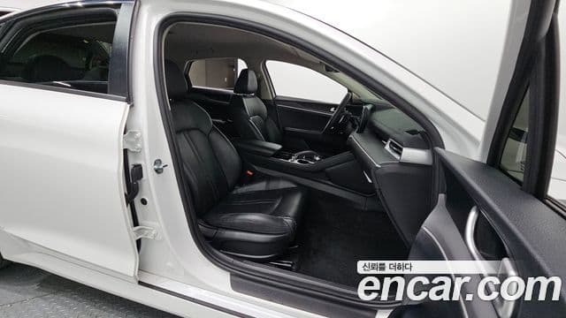 Kia K5 3세대 Trendy, 2021 11