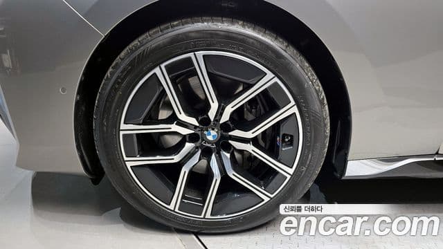 BMW 7시리즈 (G70) 740i xDrive M Sport Limited, 2024 все фото