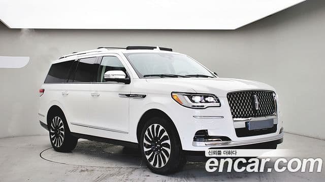 Lincoln Navigator 4세대 3.5L чёрный Label, 2023 3