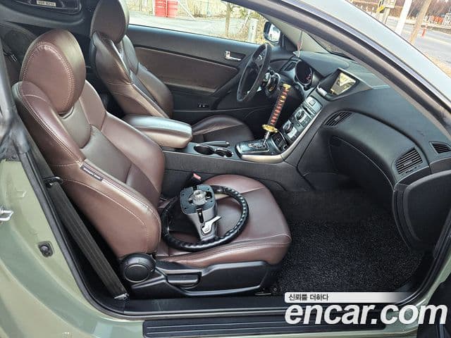 Hyundai Genesis купе 380 GT-P, 2009 9