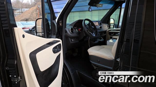 Mercedes-Benz 스프린터, 2024 10