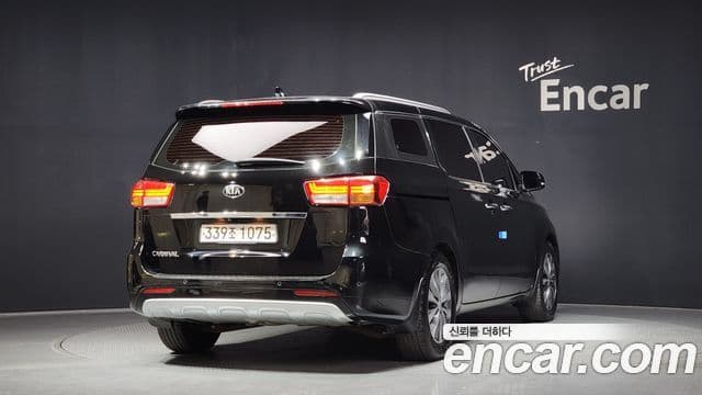 Kia All New Carnival Luxury, 2016 2