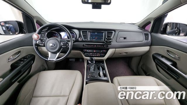 Kia All New Carnival Luxury, 2016 7