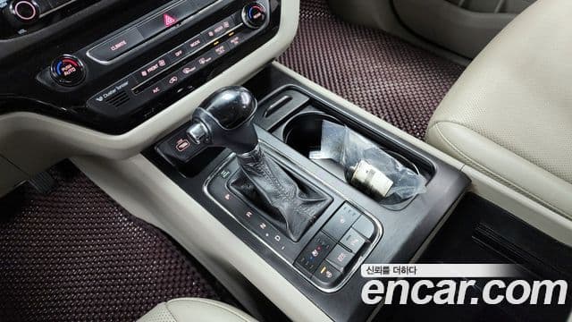 Kia All New Carnival Luxury, 2016 9