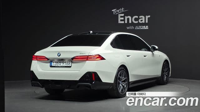 BMW 5시리즈 (G60) 520i M Sport, 2025 2