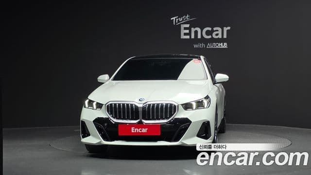 BMW 5시리즈 (G60) 520i M Sport, 2025 3