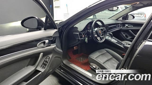 Porsche Panamera 970, 2011 10