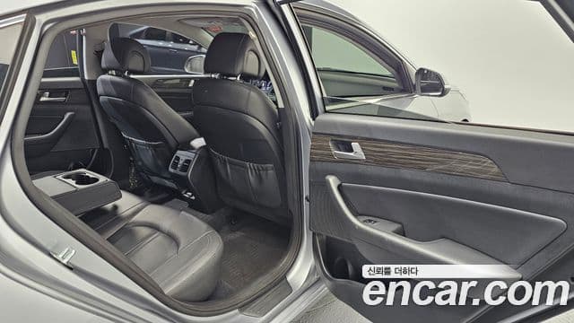 Hyundai LF Sonata 2.0 Smart, 2015 13