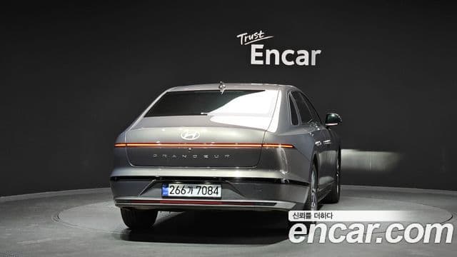 Hyundai Grandeur (GN7) Exclusive, 2025 4