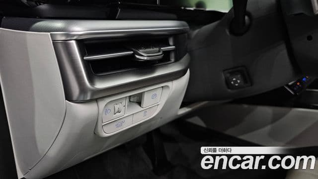 Hyundai Grandeur (GN7) Exclusive, 2025 16