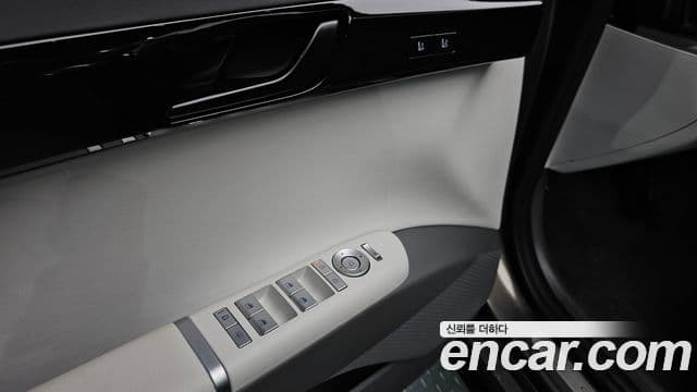 Hyundai Grandeur (GN7) Exclusive, 2025 18