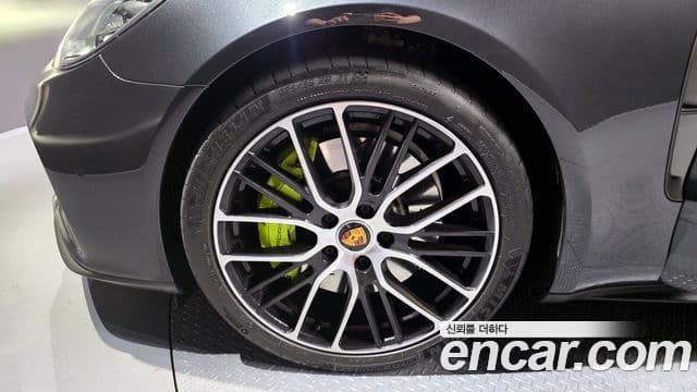 Porsche Panamera (971) 2.9 AWD E-гибрид Platinum Edition, 2023 все фото