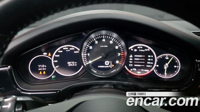 Porsche Panamera (971) 2.9 AWD E-гибрид Platinum Edition, 2023 8