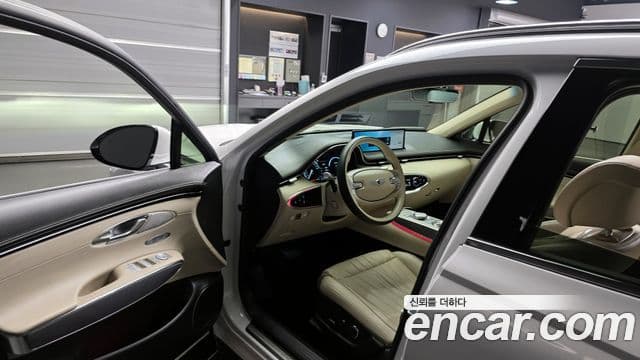 Genesis GV70, 2023 10