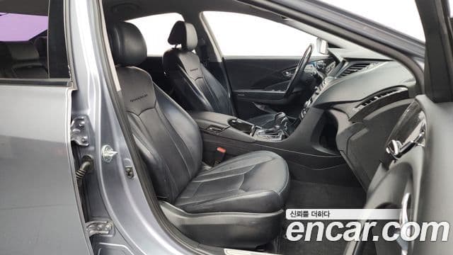 Hyundai Grandeur HG Modern, 2015 11